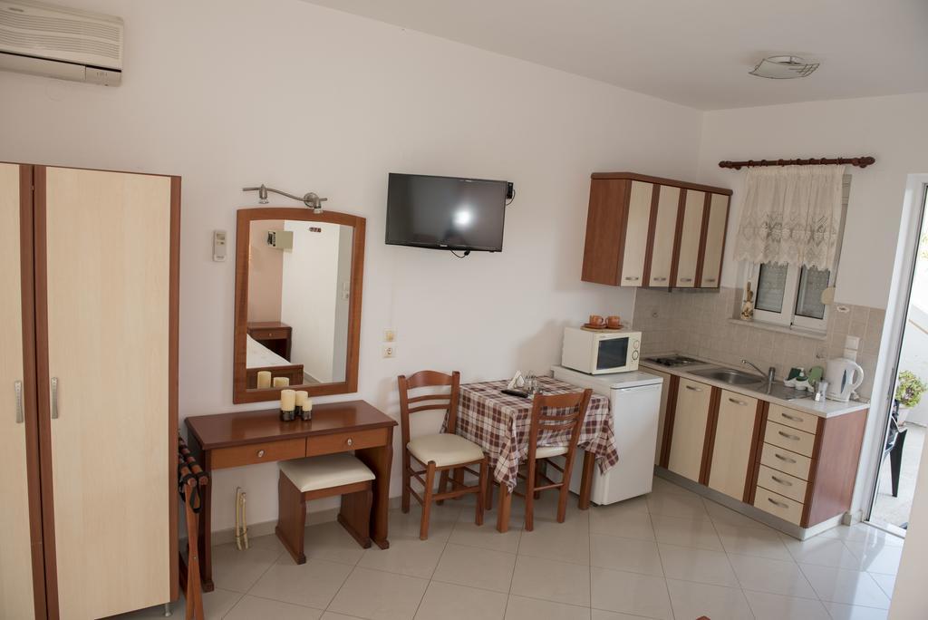 Nephele Apartments Faliraki Eksteriør bilde